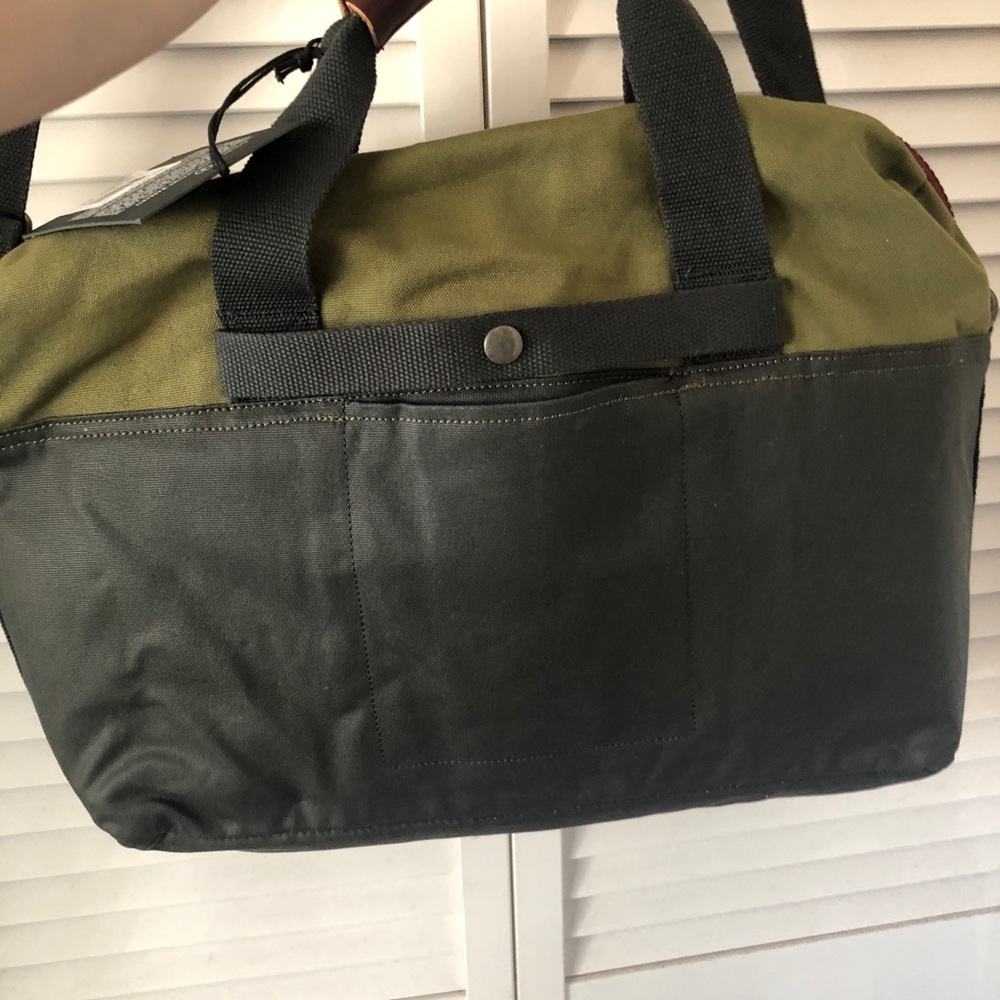 Electric Laptop bag olive green holds 15 inch laptop brand new with tags NWT - Picture 6 of 16